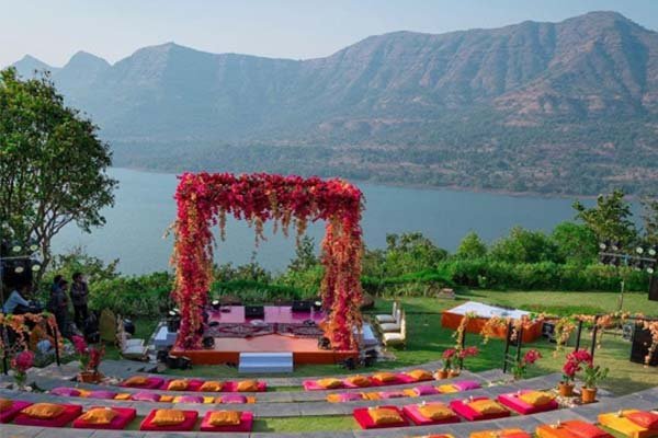 Mountain Wedding 

When marriage and mountains come together, amazing things happen! Without a doubt, getting married in a hill station is an amazing.